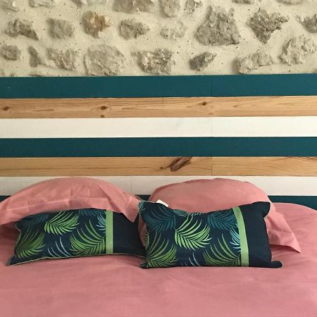 La Marelle Bed & Breakfast Avrille-les-Ponceaux Exterior photo