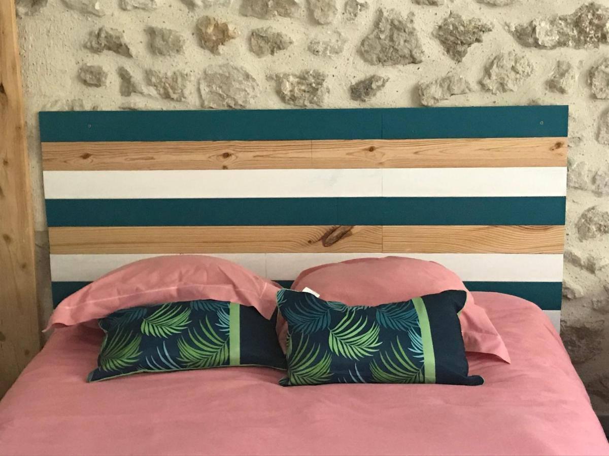 La Marelle Bed & Breakfast Avrille-les-Ponceaux Exterior photo