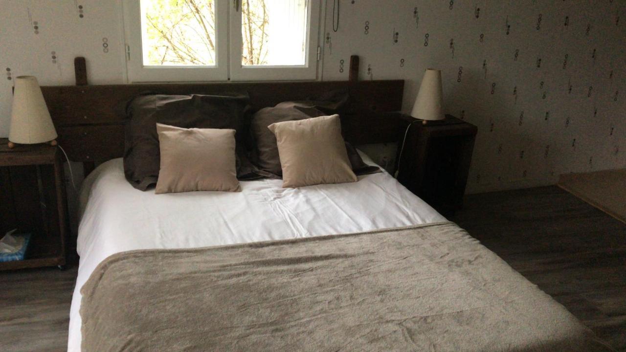 La Marelle Bed & Breakfast Avrille-les-Ponceaux Exterior photo