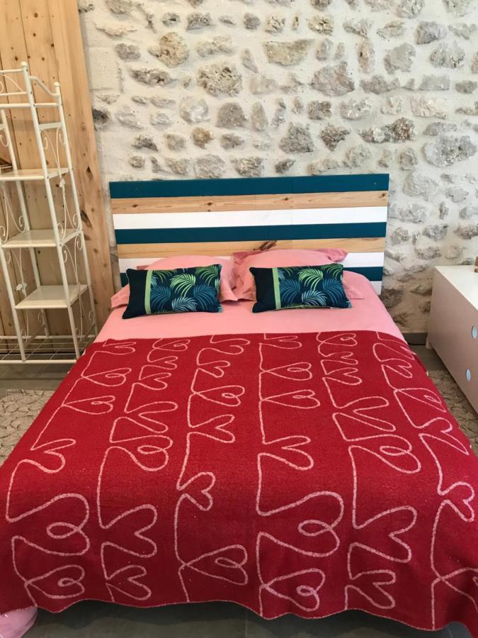 La Marelle Bed & Breakfast Avrille-les-Ponceaux Exterior photo