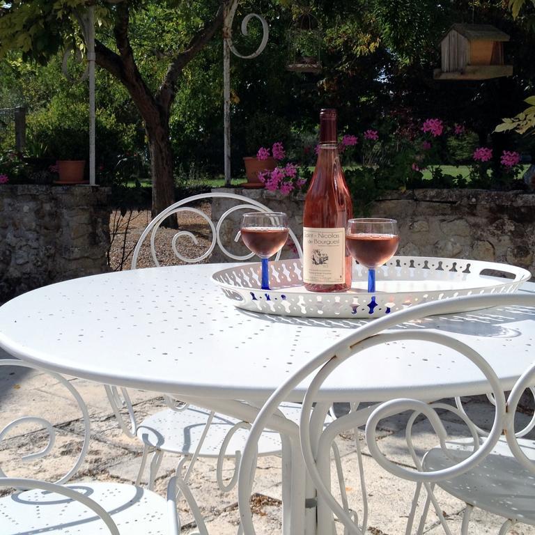 La Marelle Bed & Breakfast Avrille-les-Ponceaux Room photo